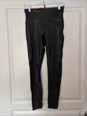 Spanx Faux Leather Leggings Black High Waisted EUC Style 2437 NWOT large